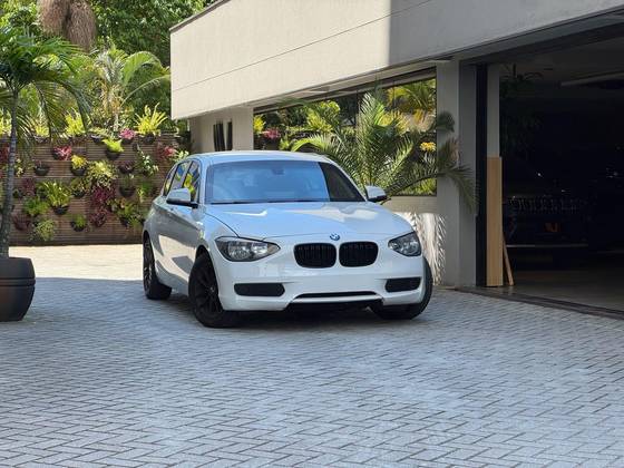BMW 116i 1.6 1A11 16V TURBO GASOLINA 4P AUTOMÁTICO